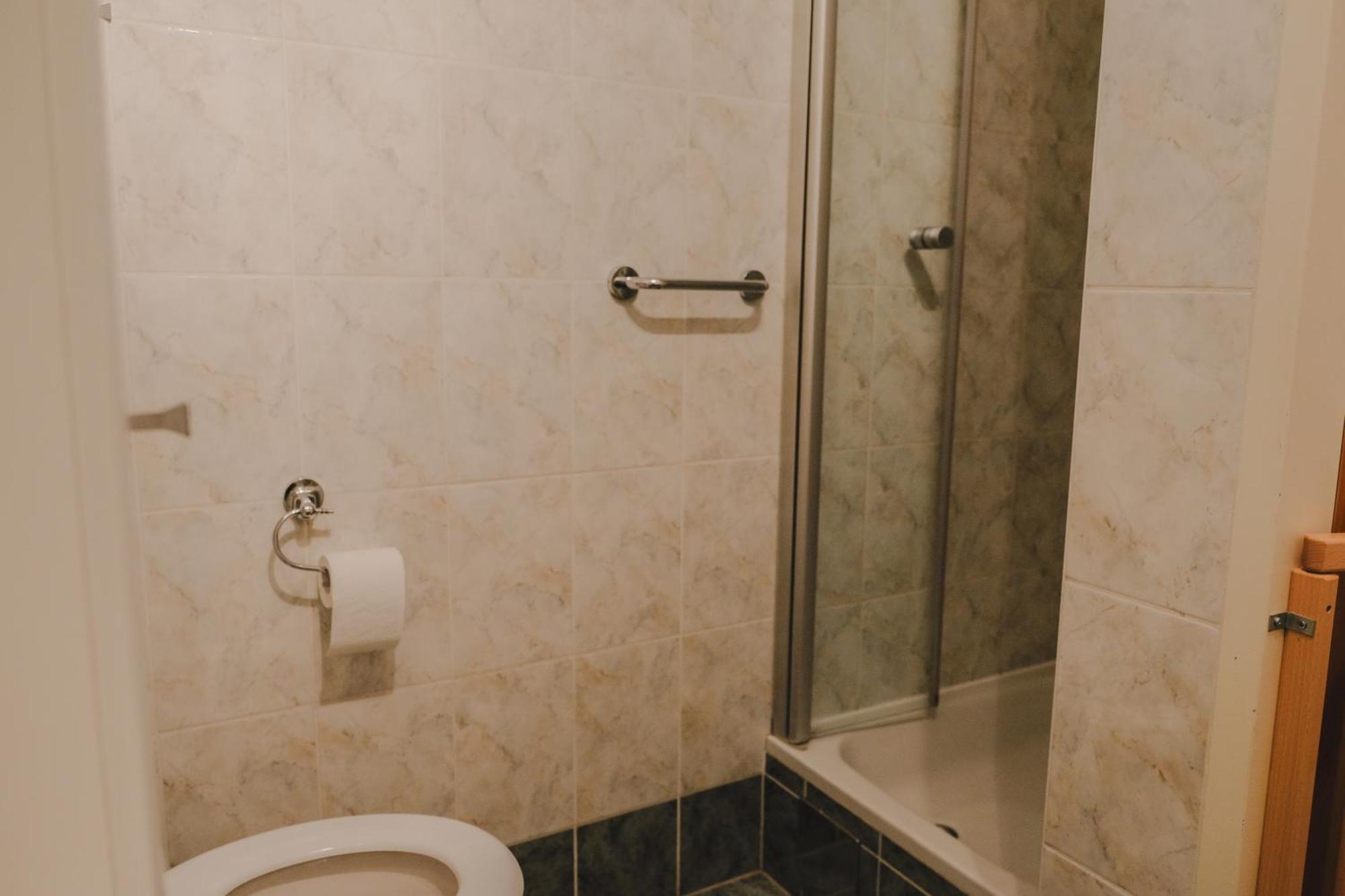 Terrace Apartment Near Volksoper And City Centre Виена Екстериор снимка